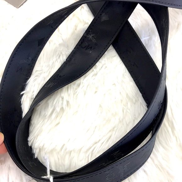 MCM  OVERSIZE TOTE SHOULDER BAG NYLON MONOGRAM BLACK - Picture 4 of 16